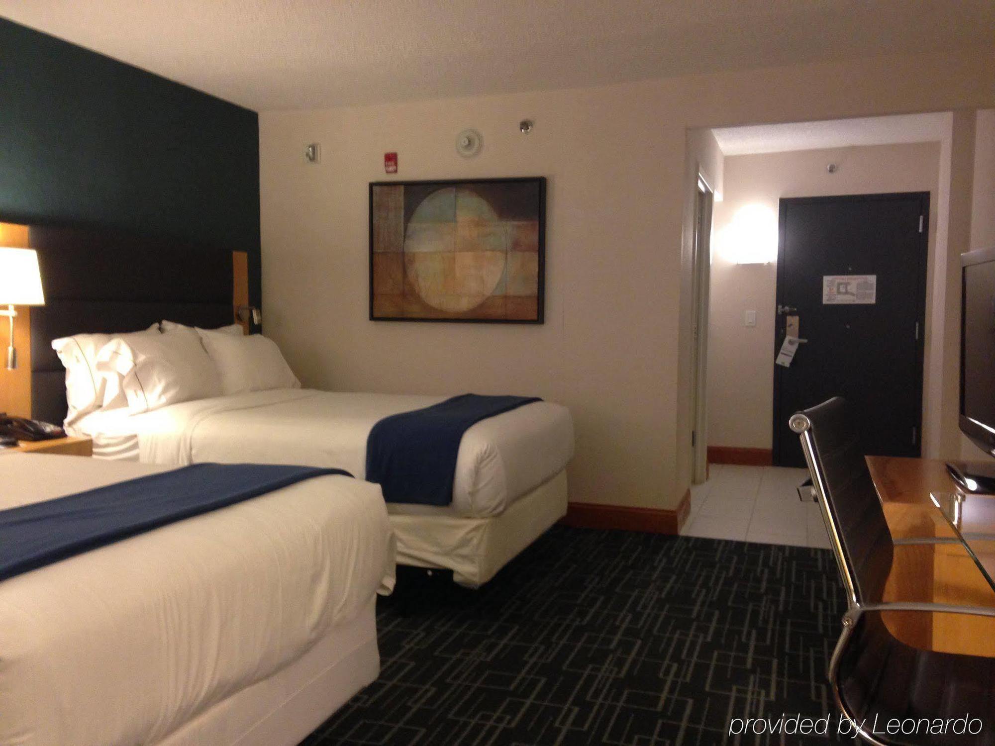 Holiday Inn Express Stamford, An Ihg Hotel 外观 照片