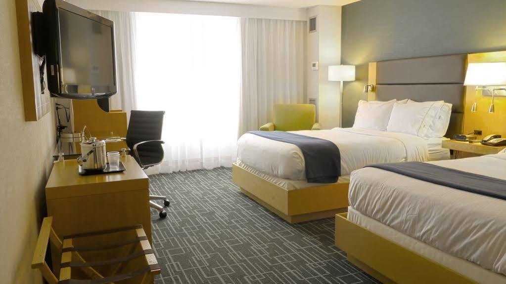 Holiday Inn Express Stamford, An Ihg Hotel 外观 照片